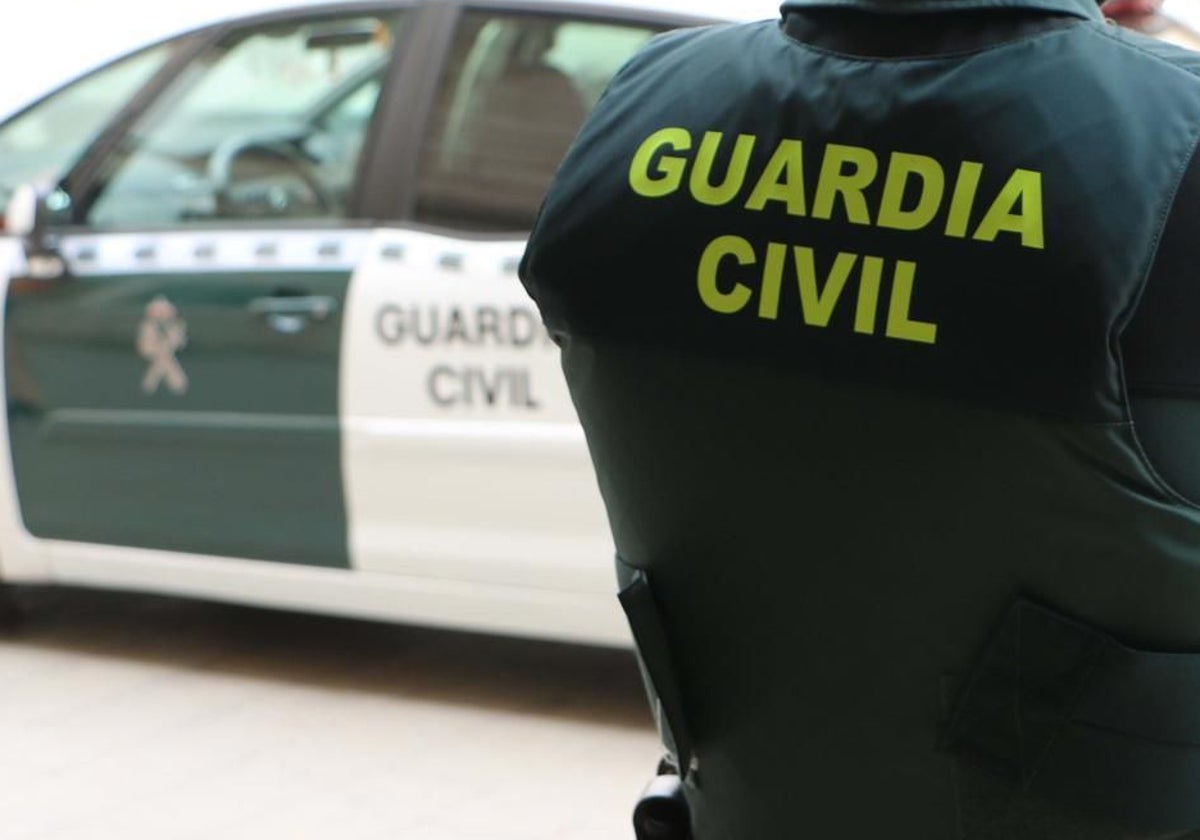 La Guardia Civil de Albacete detiene a 4 personas por el robo de 500 euros en un supermercado