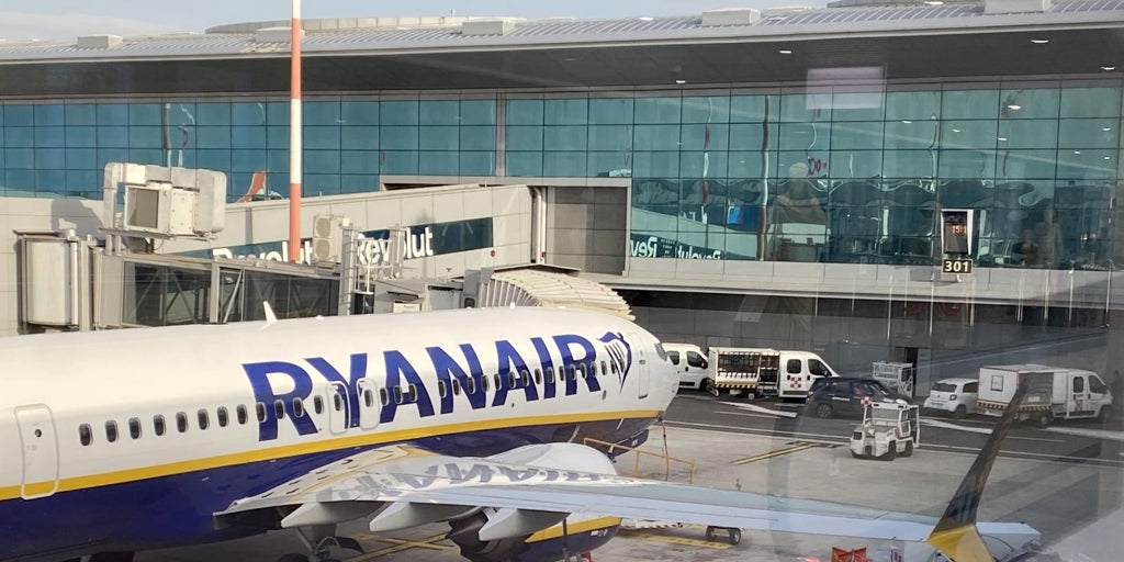 Denuncian que Ryanair impidió regresar a un anciano de 89 años a España por su tipo de DNI