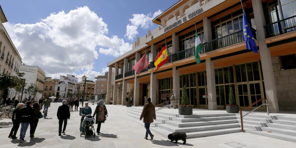 El Ayuntamiento de Córdoba consigue pagar en plazo a sus proveedores tras 26 meses sin lograrlo