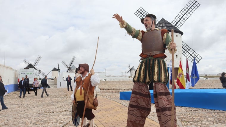 Don Quijote y Sancho Pancha, protagonistas en la celebración del Día de Europa