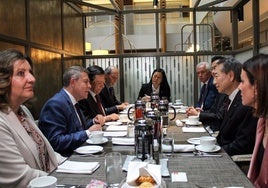 La Junta y Japan Trade Bureau firman un acuerdo para fomentar el turismo japonés a la región