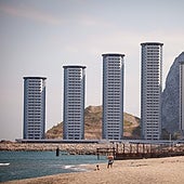 La Fiscalía pide 'escoltar' a los científicos que analizarán los rellenos de Gibraltar en aguas españolas