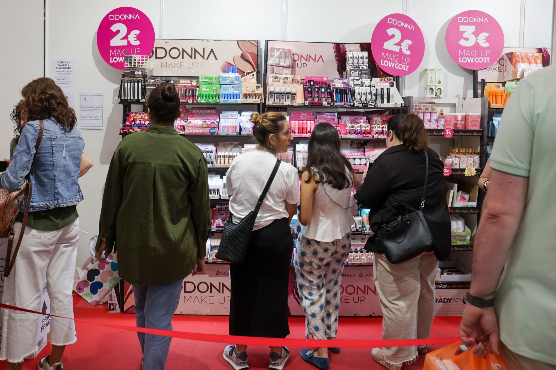 En imágenes, las mejores gangas de la Feria &#039;outlet&#039; de Córdoba