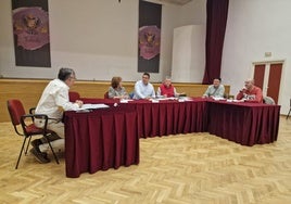 El PSOE acusa a Velázquez de forzar la ORA en Santa Bárbara tras implantar la zona magenta en Toledo