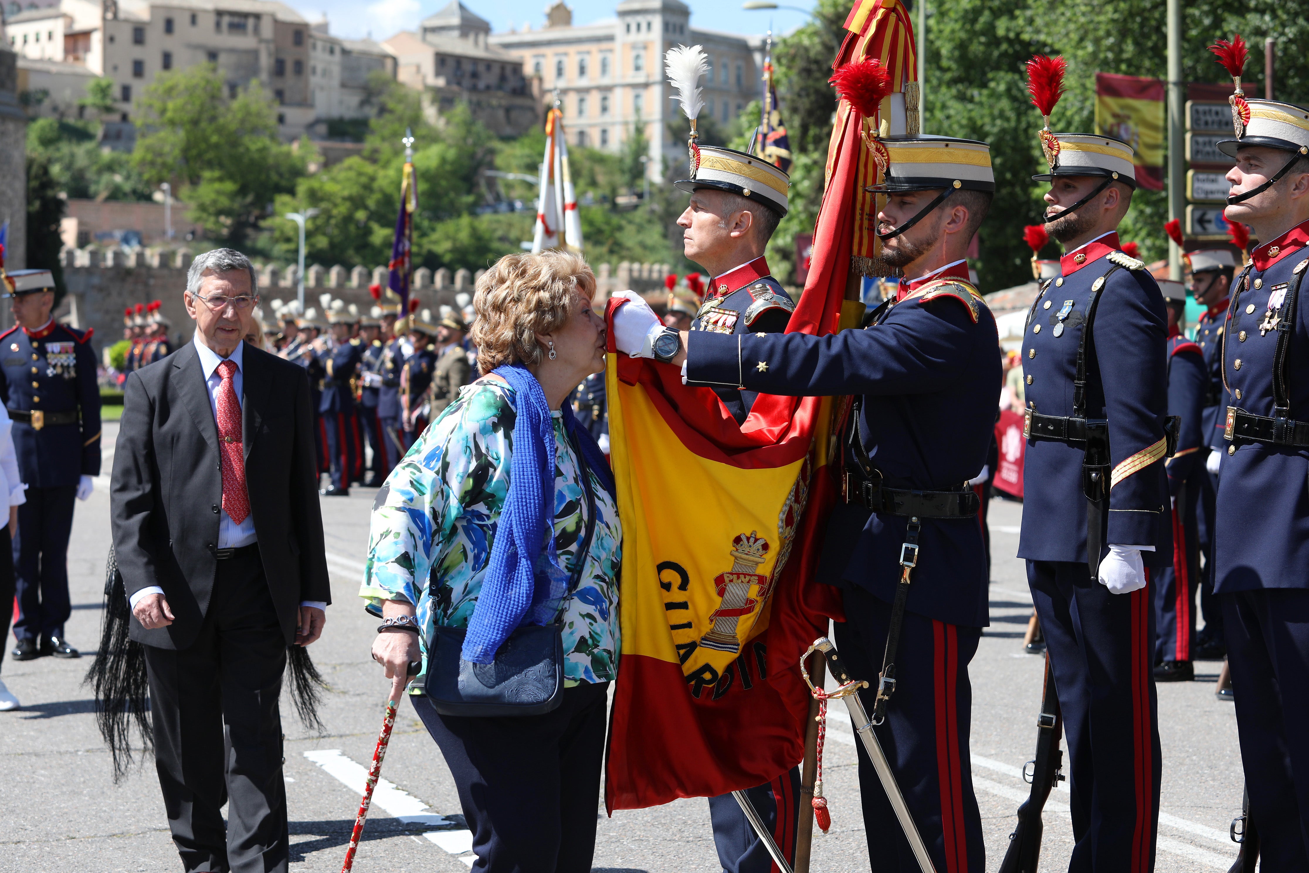 Las imágenes de la despedida de la Guardia Real de Toledo