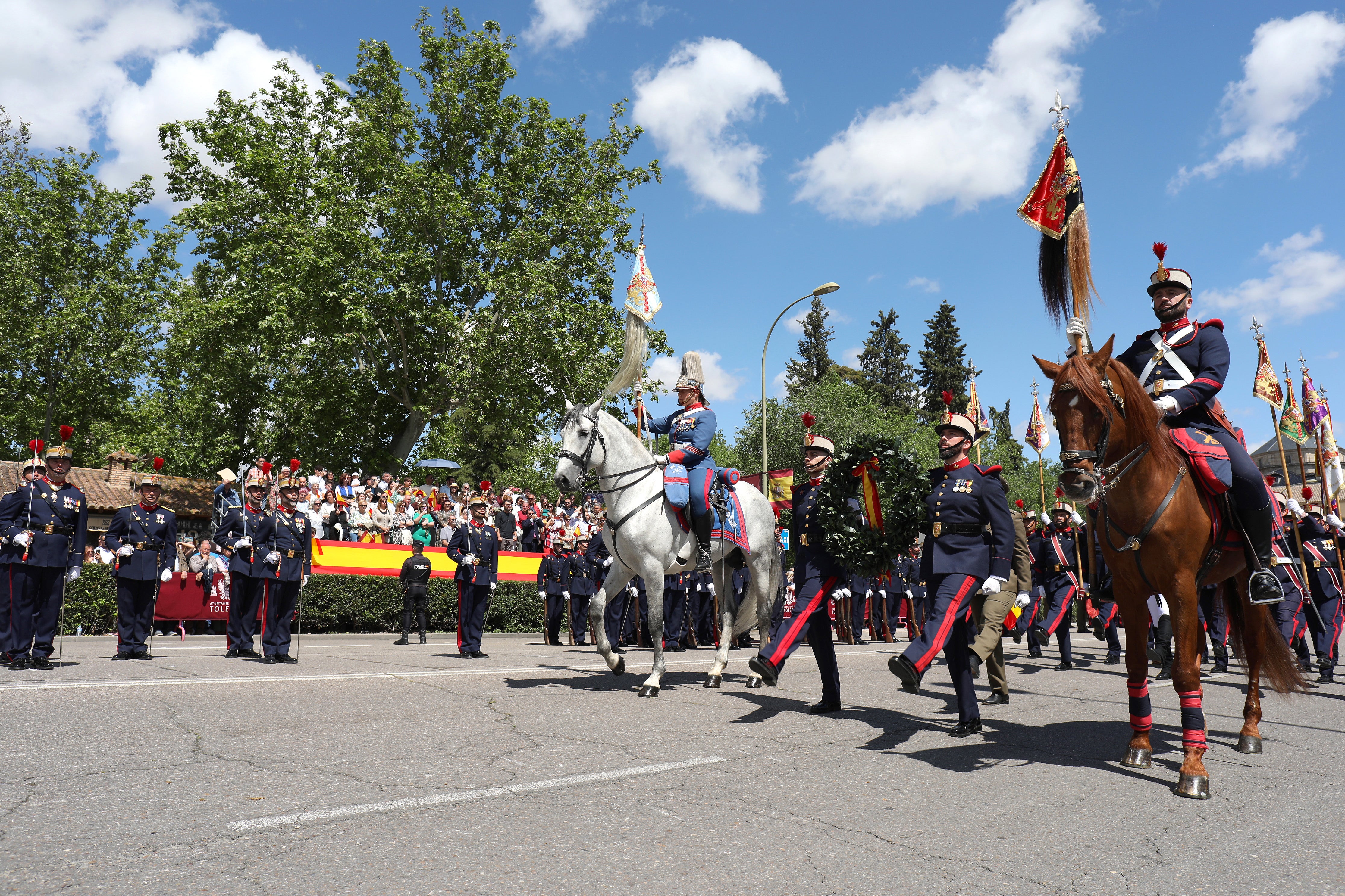 Las imágenes de la despedida de la Guardia Real de Toledo