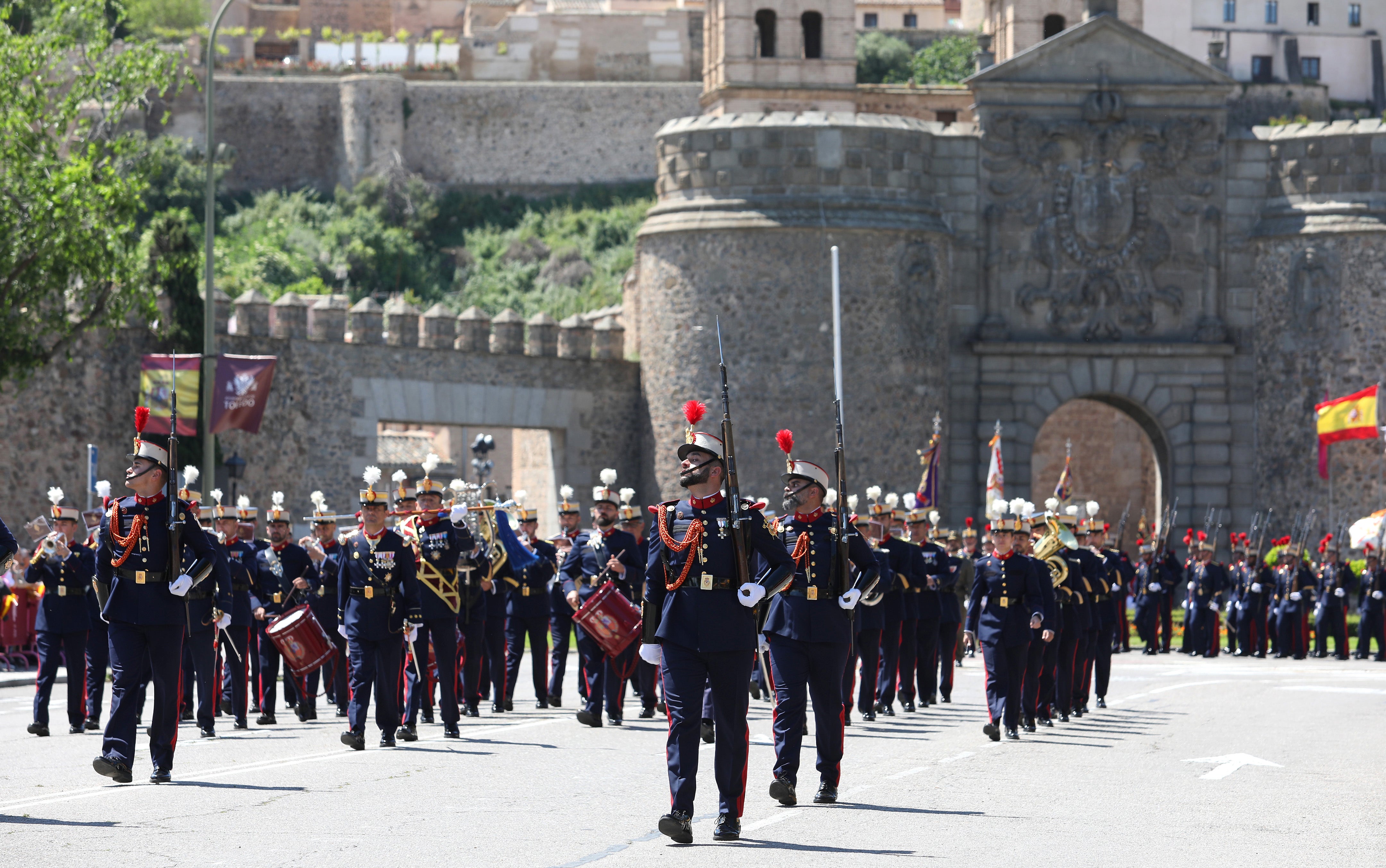 Las imágenes de la despedida de la Guardia Real de Toledo