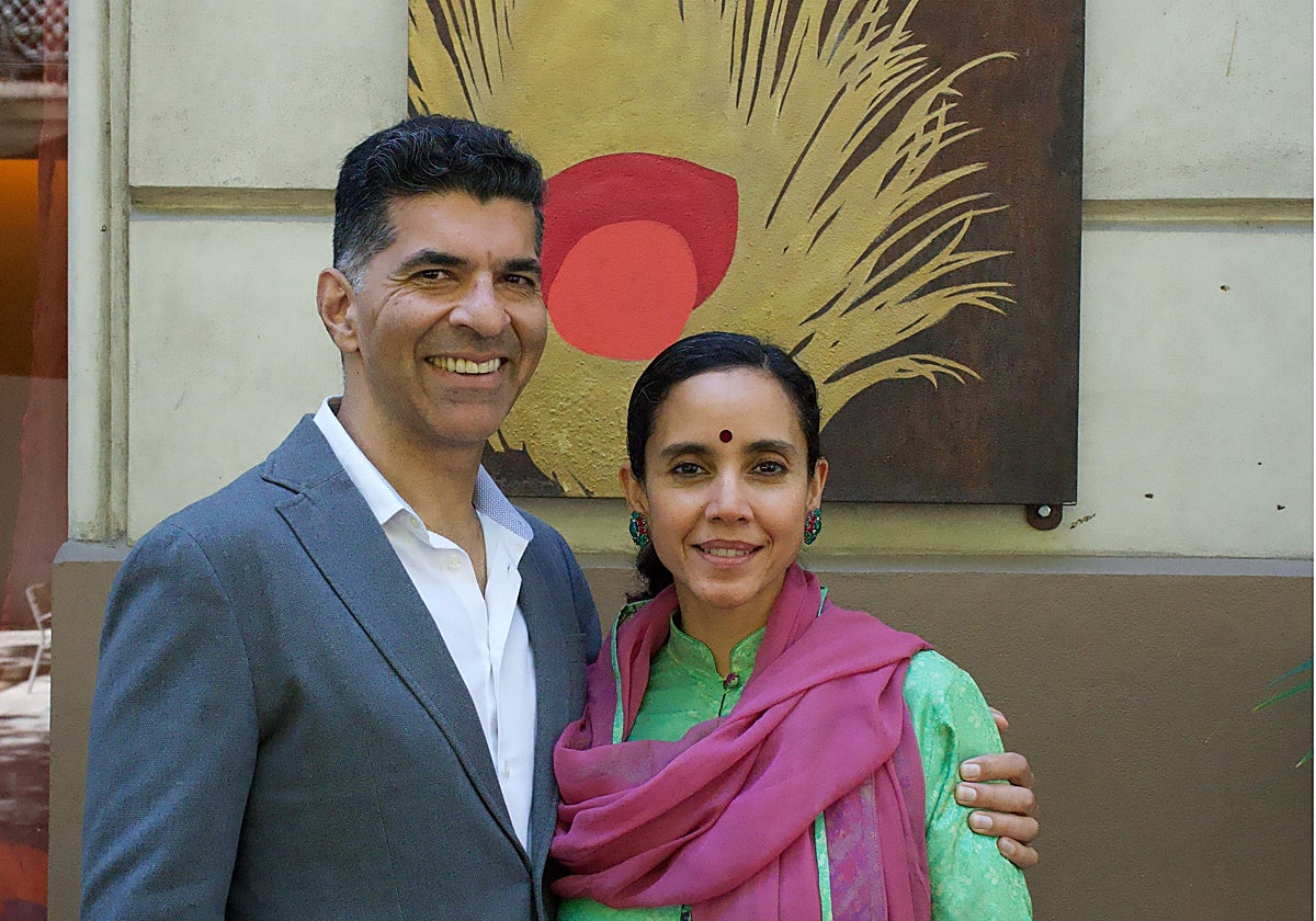 Mayura es la musa del restaurante del mismo nombre que abrió en Barcelona en 2006 junto a su esposo Rajnish Kapoor por amor a la gastronomía y cultura de su India natal