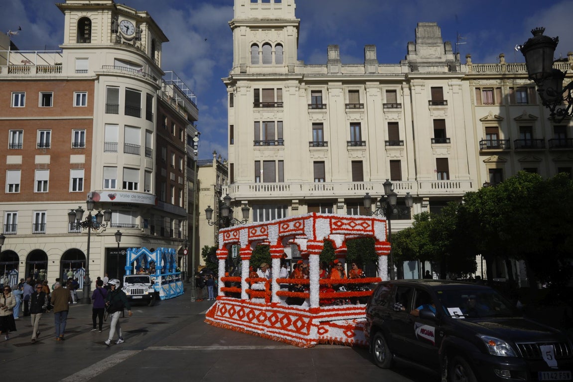 La colorida romería de la Virgen de Linares de Córdoba, en imágenes