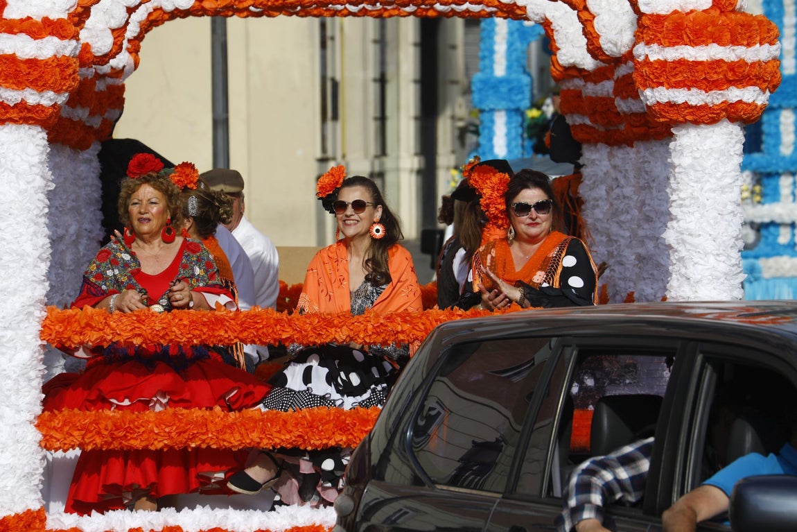 La colorida romería de la Virgen de Linares de Córdoba, en imágenes