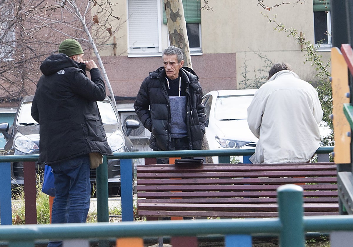 Varios toxicómanos, en el parque Paraíso, en una imagen de archivo
