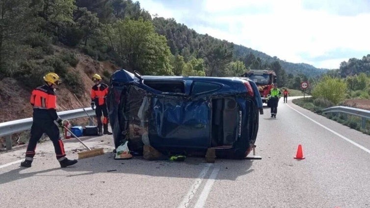 Hospitalizado un hombre de 23 años tras un accidente de tráfico en Villarejo de la Peñuela