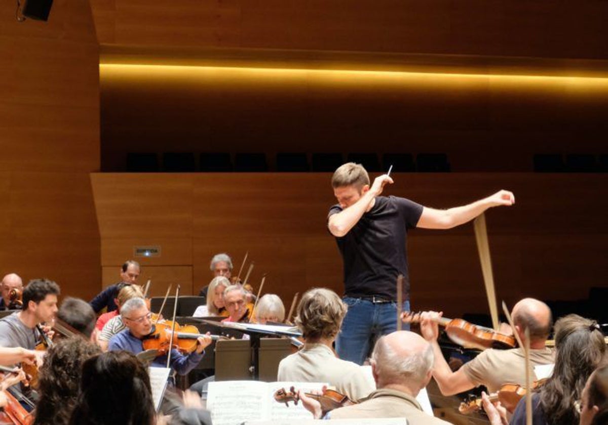 González-Monjas, durante el ensayo en Gerona
