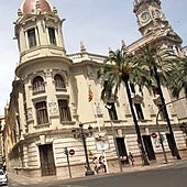 Valencia anuncia la firma de la remodelación de la Plaza del Ayuntamiento con un plan por fases