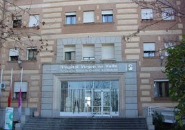 Presentadas 2.888 firmas contra el cierre del Hospital del Valle y su traslado al Hospital Universitario de Toledo