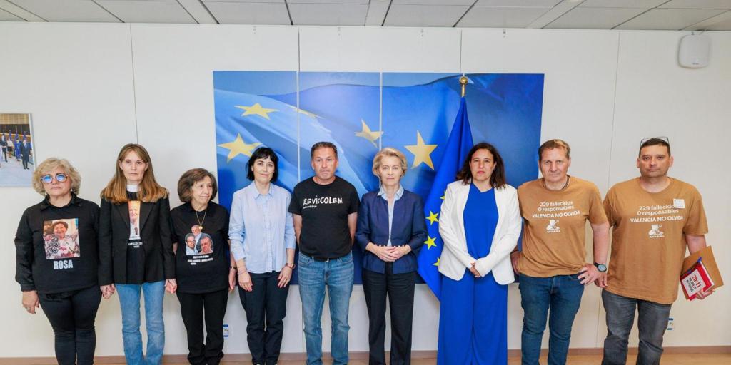 Von der Leyen, tras reunirse con víctimas de la dana de Valencia: «Esta tragedia debe guiar nuestros preparativos de futuro»