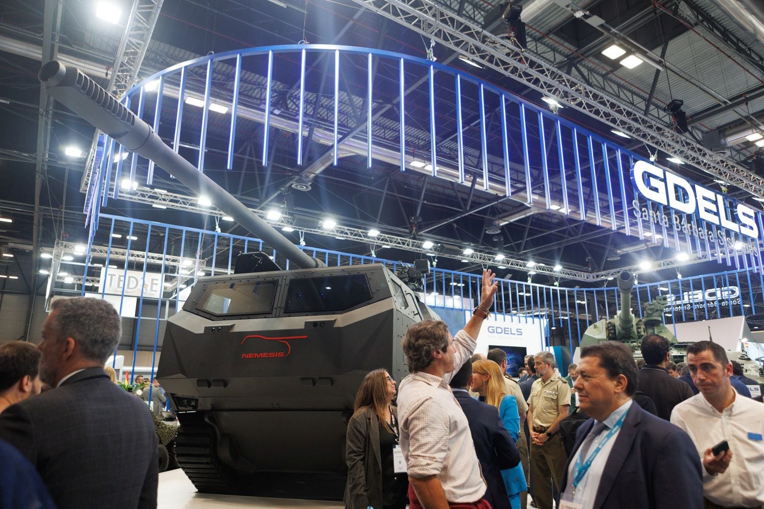 La intensa jornada de Córdoba en la Feria Internacional de Defensa, en imágenes