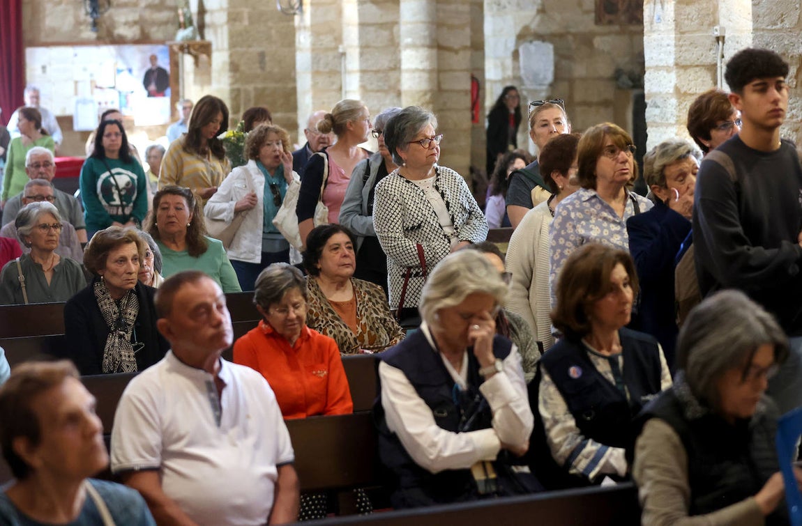 El besamanos a la Virgen de los Remedios en Córdoba, en imágenes