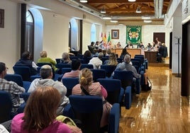 El PP de Méntrida exige la dimisión del alcalde tras perder la cuestión de confianza vinculada a los presupuestos