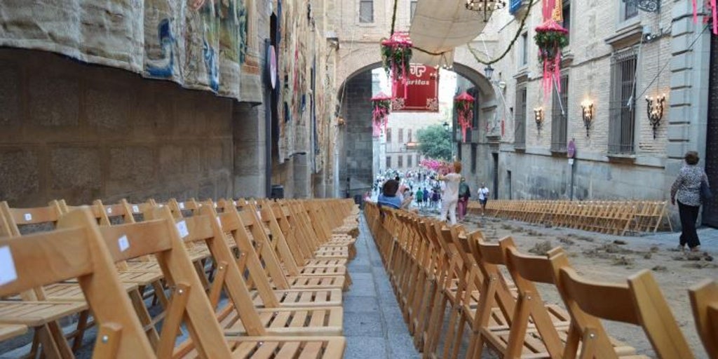 El precio de las sillas del Corpus de Toledo no podrá superar este año los 12 euros