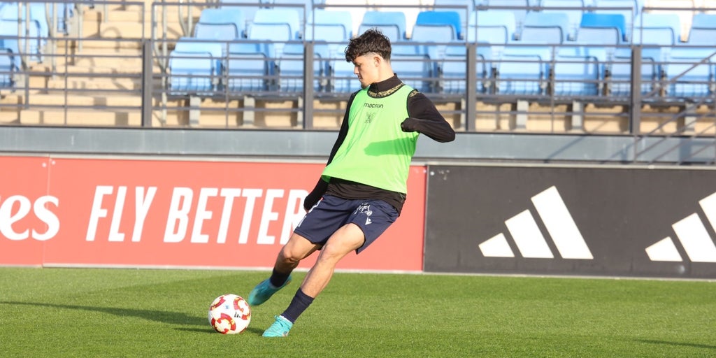 La apuesta fallida del Córdoba CF por Jude Soonsup-Bell: un futuro incierto para el inglés