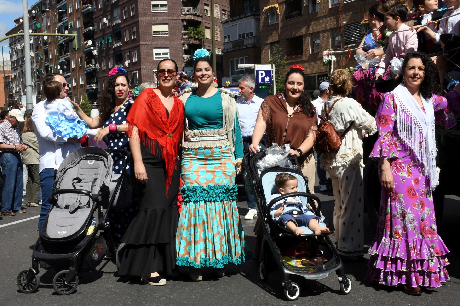 Talavera rinde homenaje a San Isidro con un cortejo multitudinario