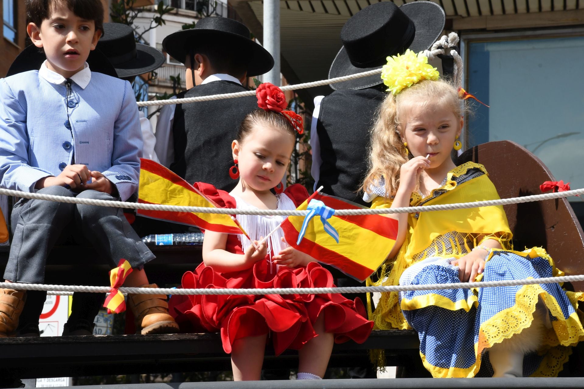 Talavera rinde homenaje a San Isidro con un cortejo multitudinario
