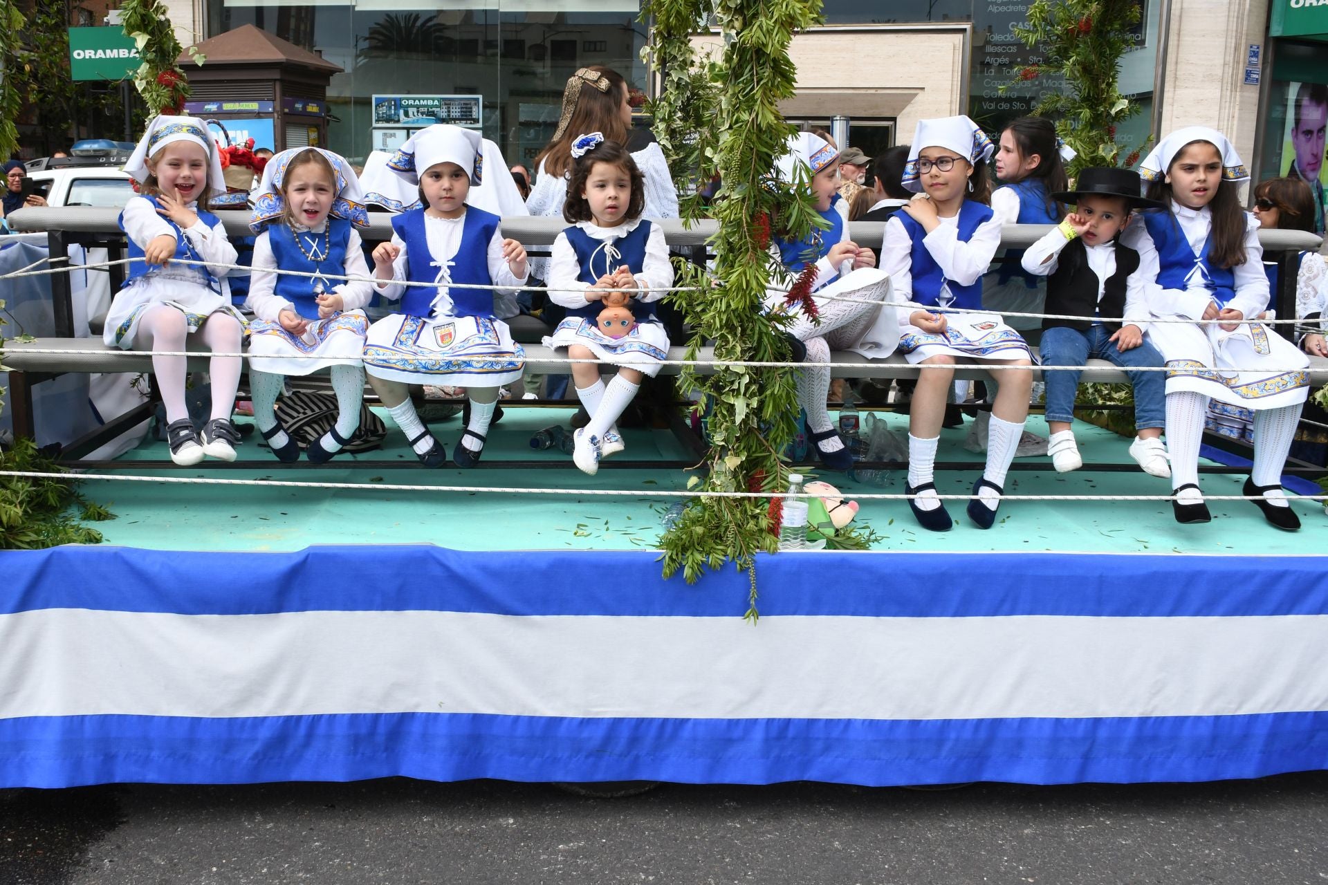 Talavera rinde homenaje a San Isidro con un cortejo multitudinario