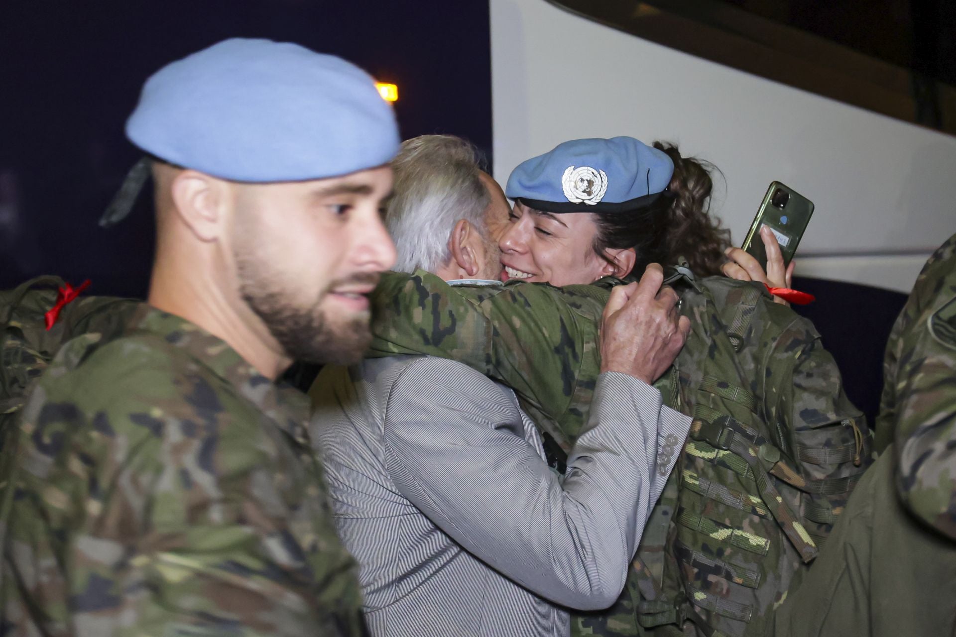 En imágenes, el emotivo regreso de El Líbano de los primeros militares de la BRI X de Córdoba