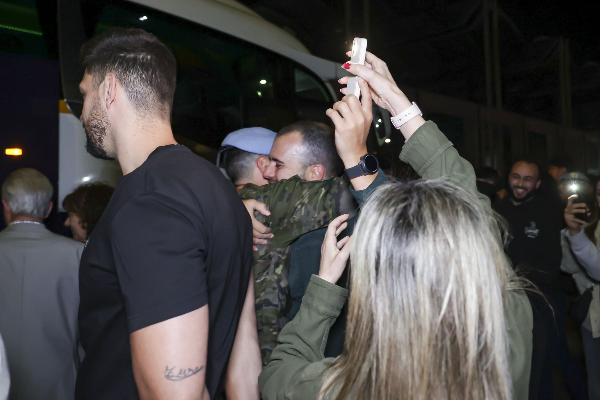 En imágenes, el emotivo regreso de El Líbano de los primeros militares de la BRI X de Córdoba