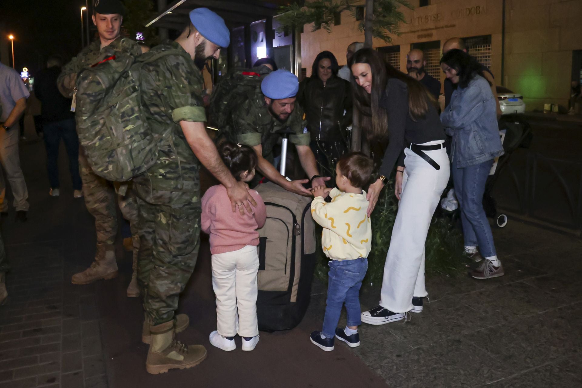 En imágenes, el emotivo regreso de El Líbano de los primeros militares de la BRI X de Córdoba