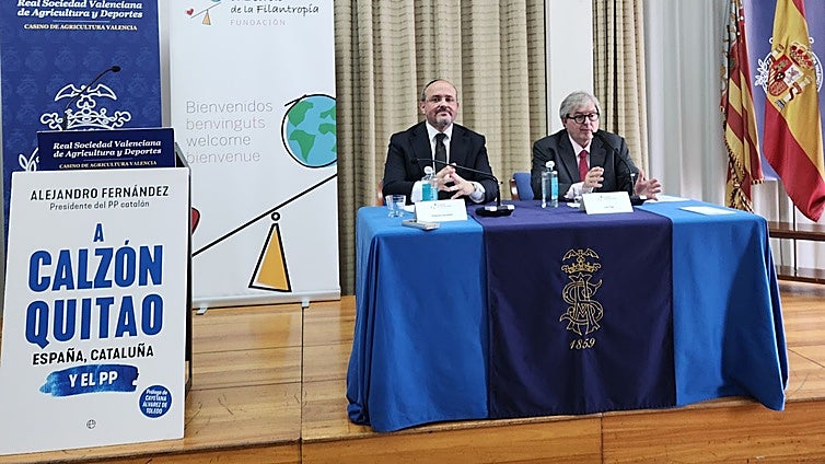 El presidente del PP catalán presenta su libro en Valencia: «Hay una operación para convertir España en una confederación plurinacional»