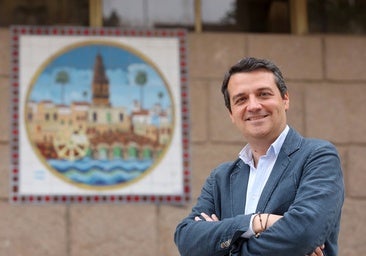Bellido le pide a Montero que aplace el requerimiento a los caseteros de la Feria y que «deje de incordiar»