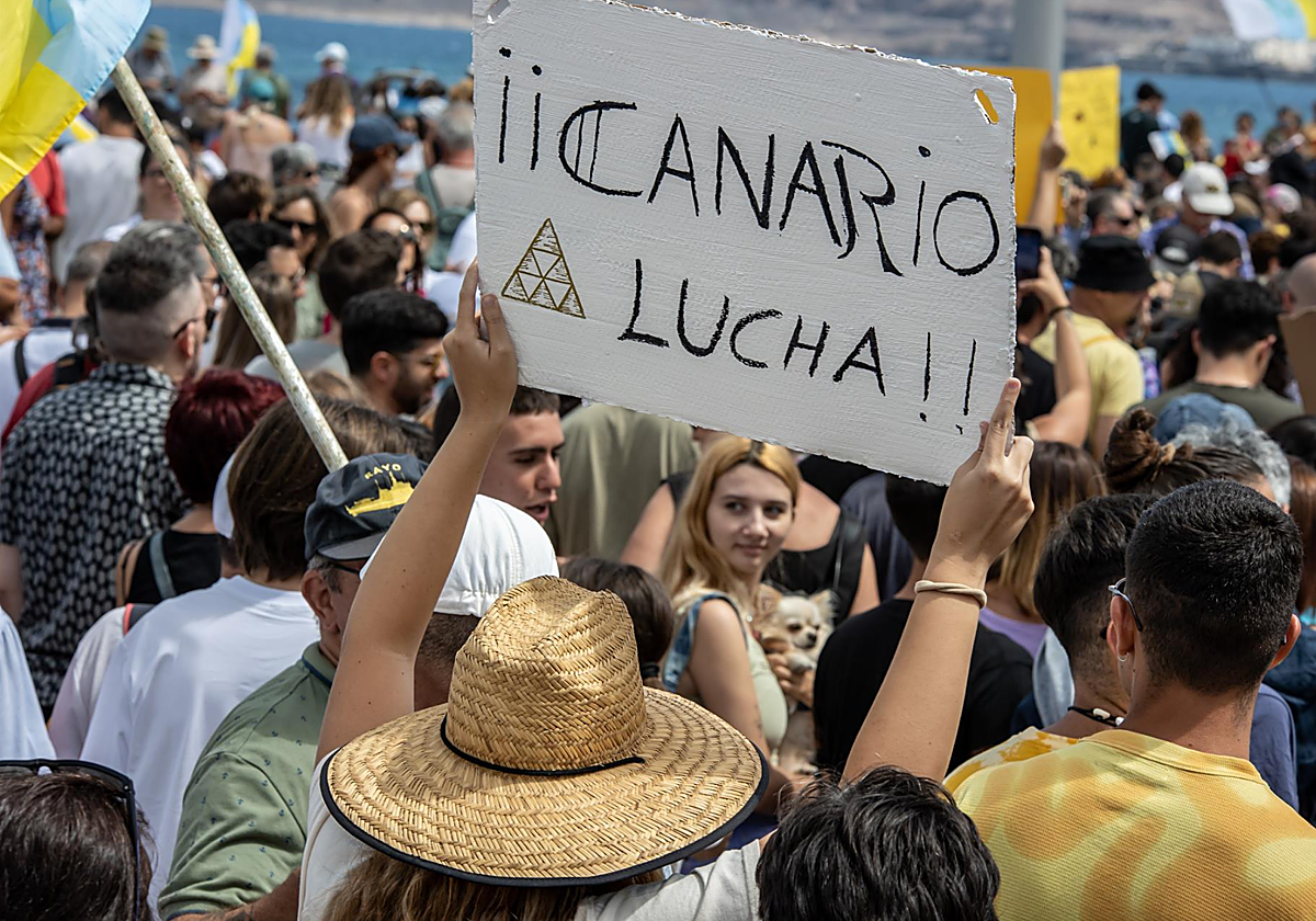 Manifestación contra el modelo turístico, a 20 de abril de 2024, en Las Palmas de Gran Canaria, Gran Canaria