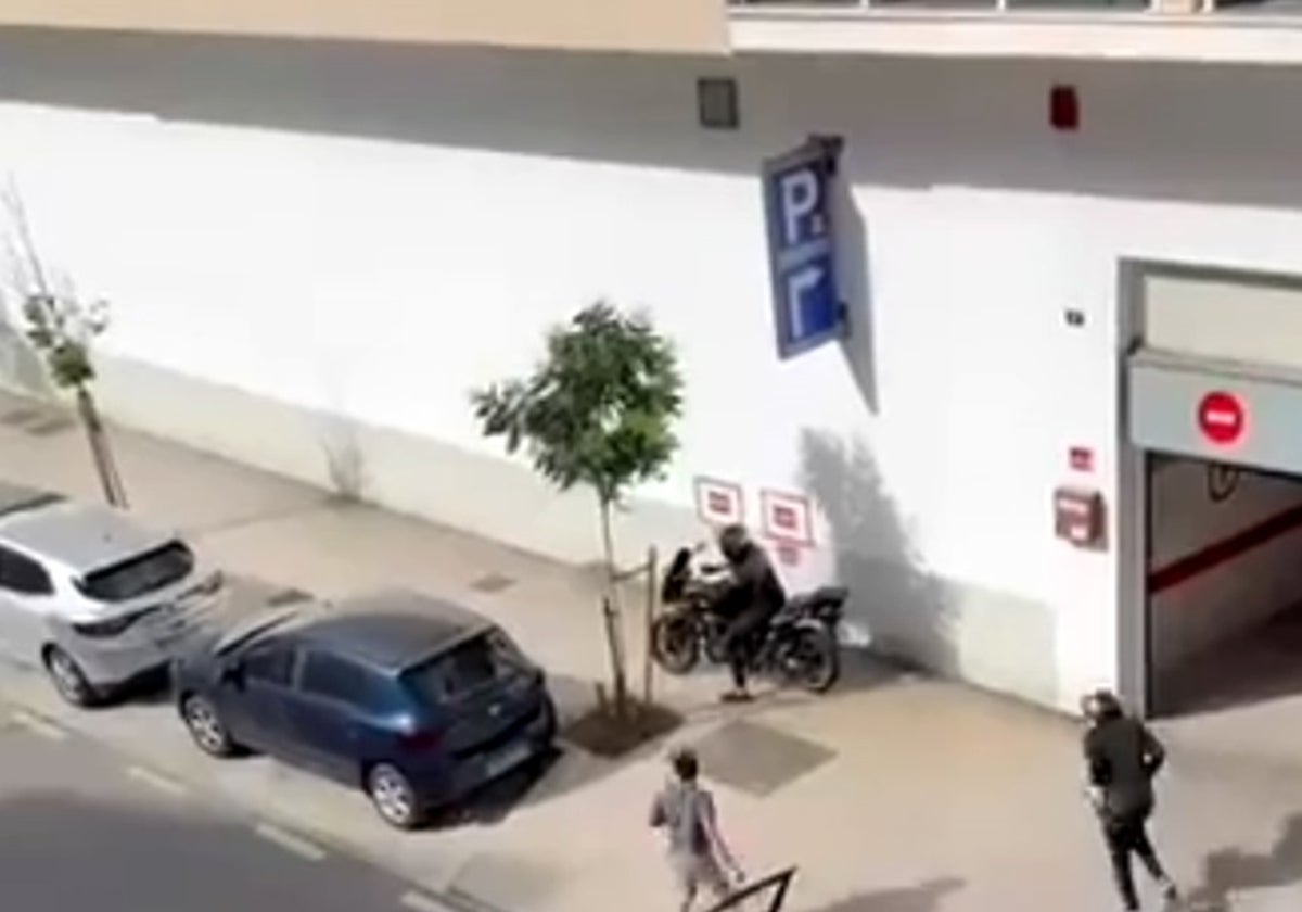 Uno de los tiroteos en el un parking de Málaga capital