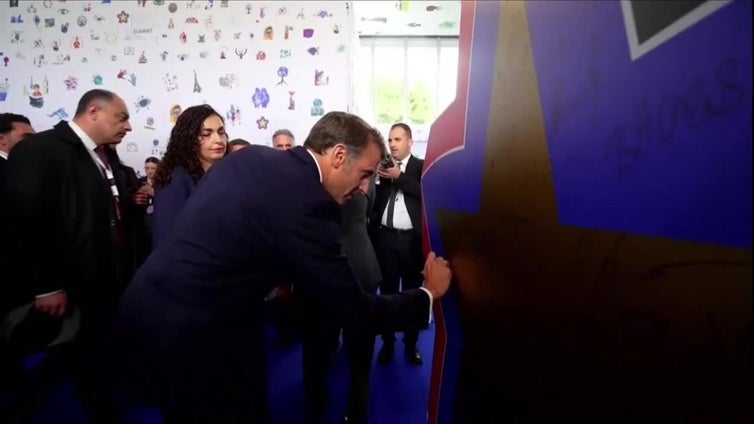 Europa emplaza a Putin a sentarse a negociar con Ucrania y amenaza con más sanciones