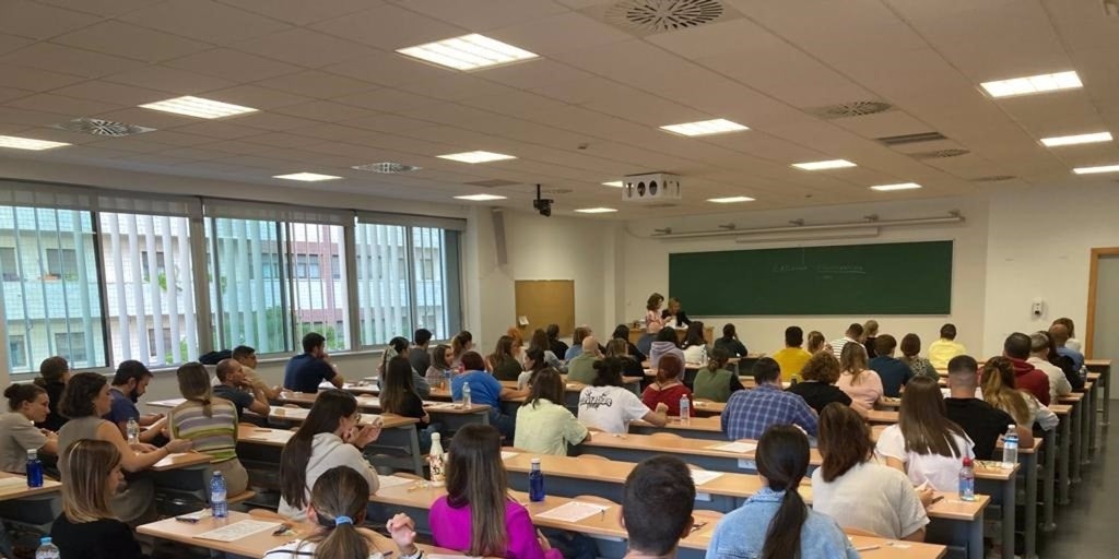 ¡Oportunidad Laboral en Andalucía! Miles de Aspirantes Buscan un Puesto en el SAS