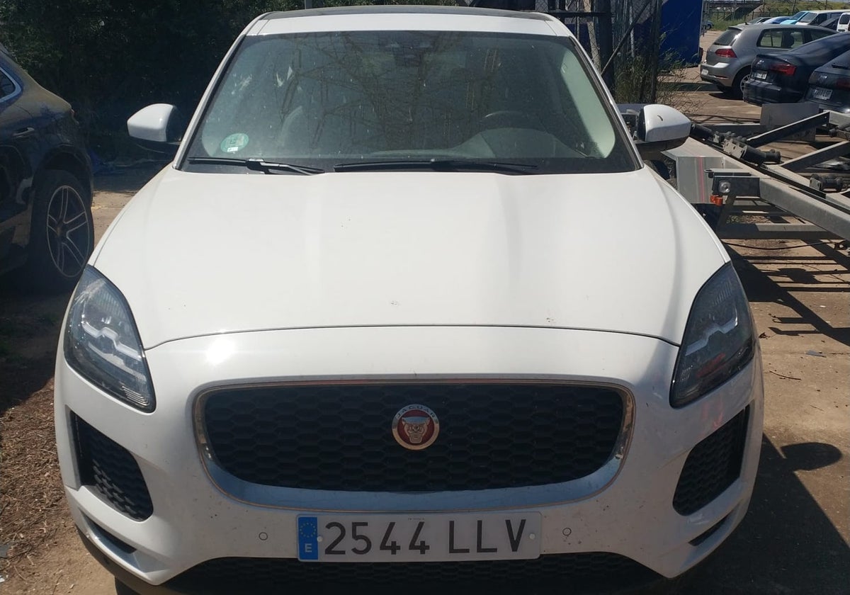 Jaguar E-PACE en subasta