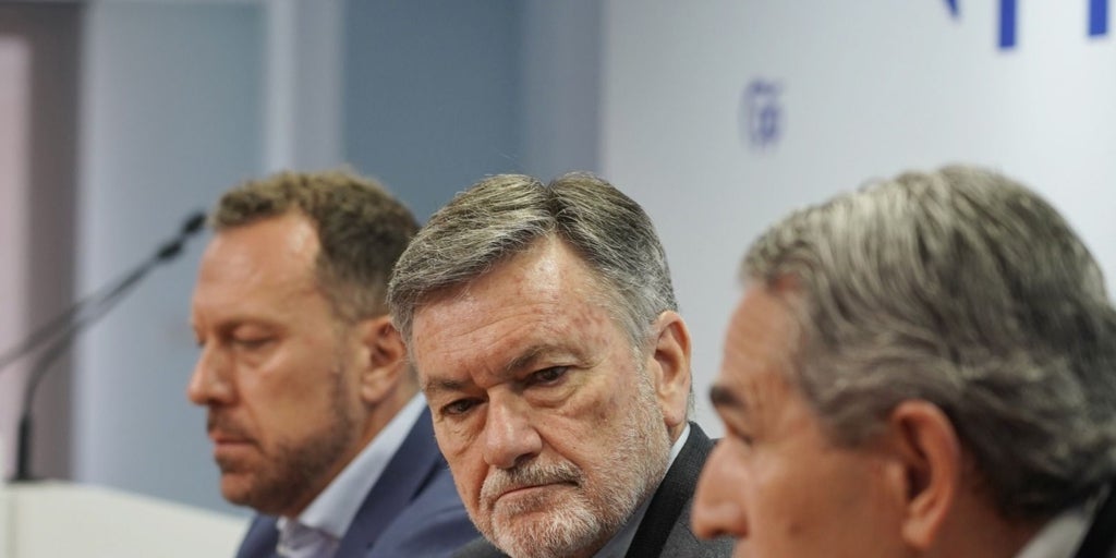 El PP volverá a pedir la reprobación de Puente en el Congreso tras la supresión de paradas del AVE en Castilla y León