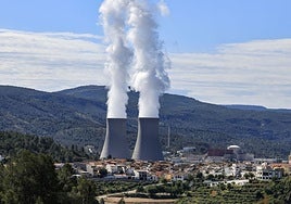 Denuncian a un hombre por sobrevolar la central nuclear de Cofrentes con un dron