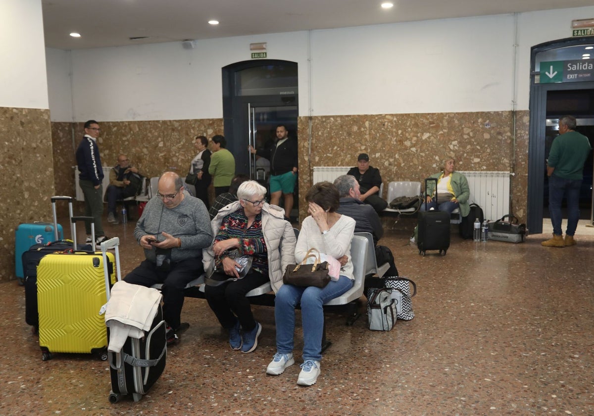 Imagen de archivo reciente de la estación de trenes de Venta de Baños (Palencia)
