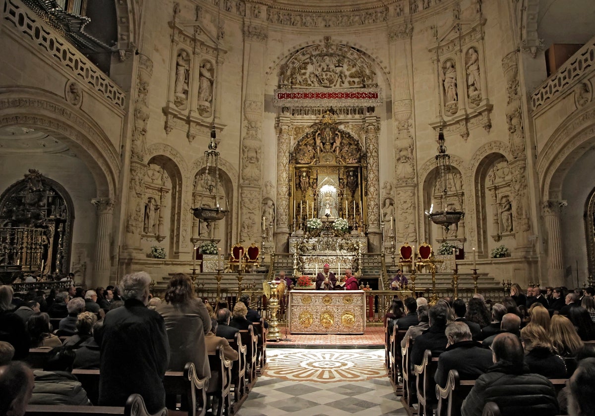Una misa en la Catedral de Sevilla