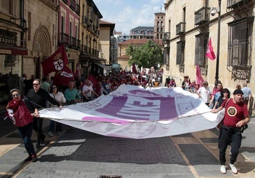 Unos cientos de personas reclaman la autonomía leonesa en el IV Caminu la Llibertá
