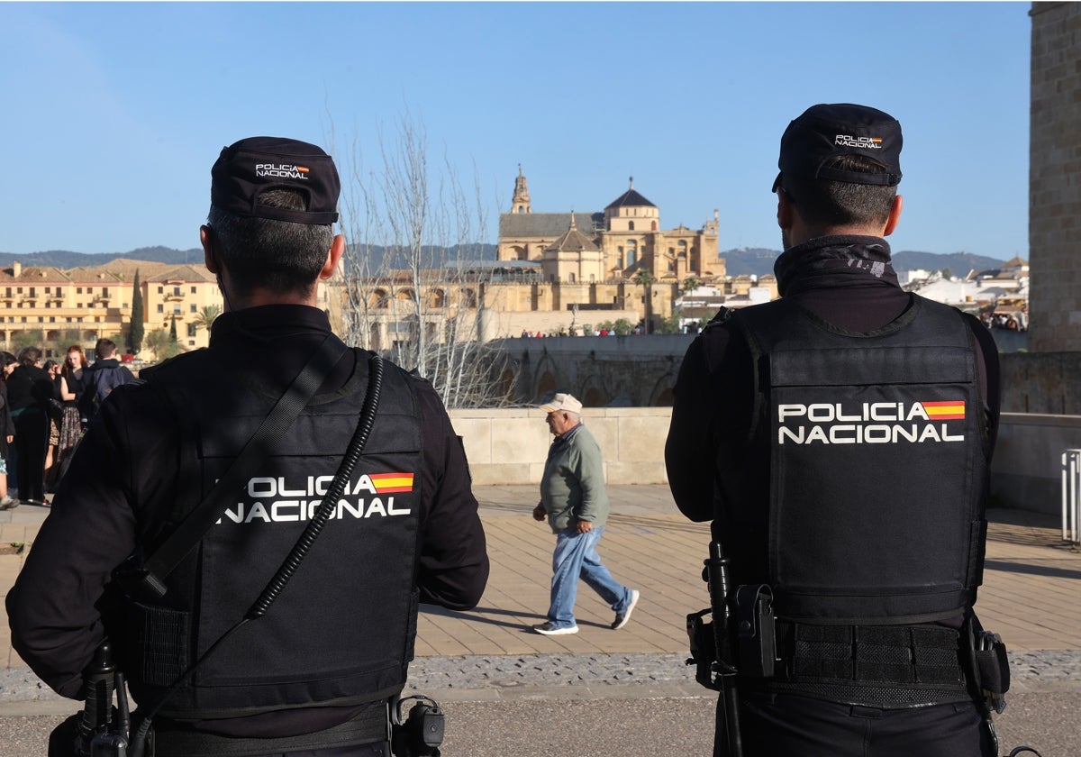 Agentes de la Policía Nacional