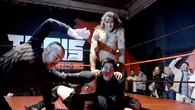 Pressing catch en Tyris Wrestling Benetússer