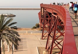 Almería, paraíso desconectado: a la cola del turismo andaluz por falta de comunicaciones