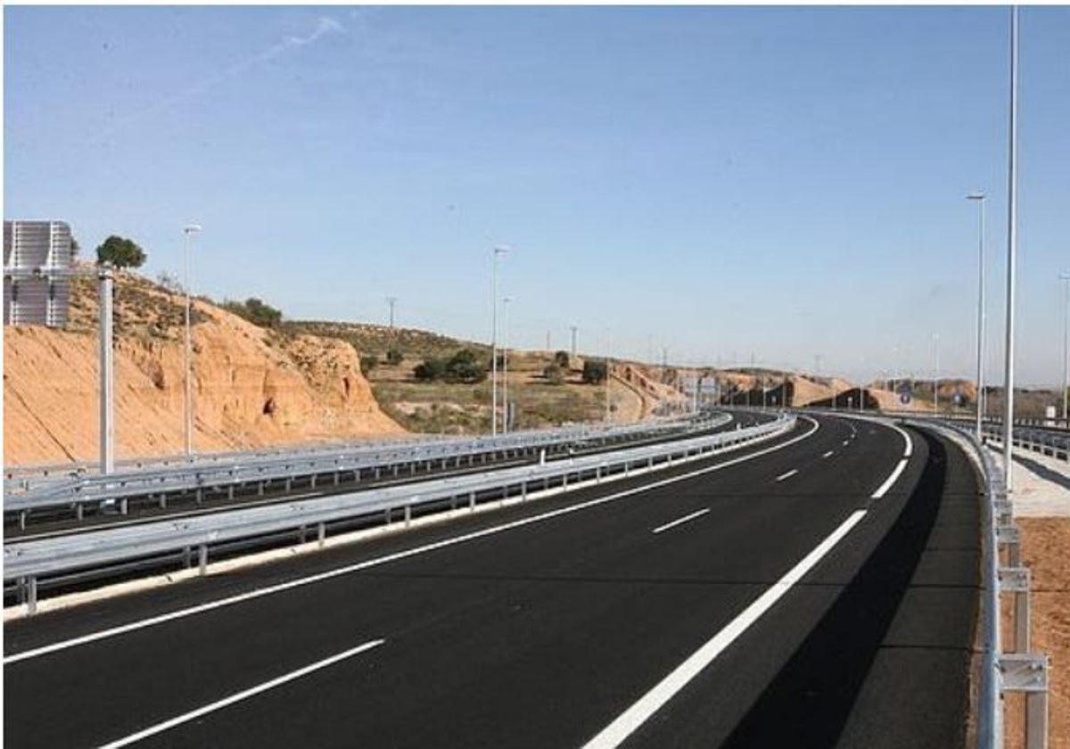 Por la AP-41 solo circulan 2.000 coches a diario