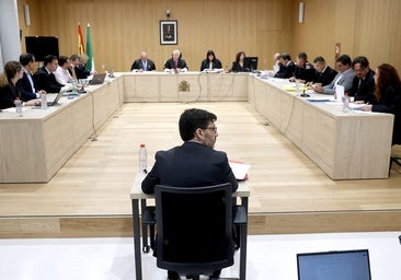 Fiscalía rebaja un año la petición de pena de prisión a Jesús León y medio año a su esposa