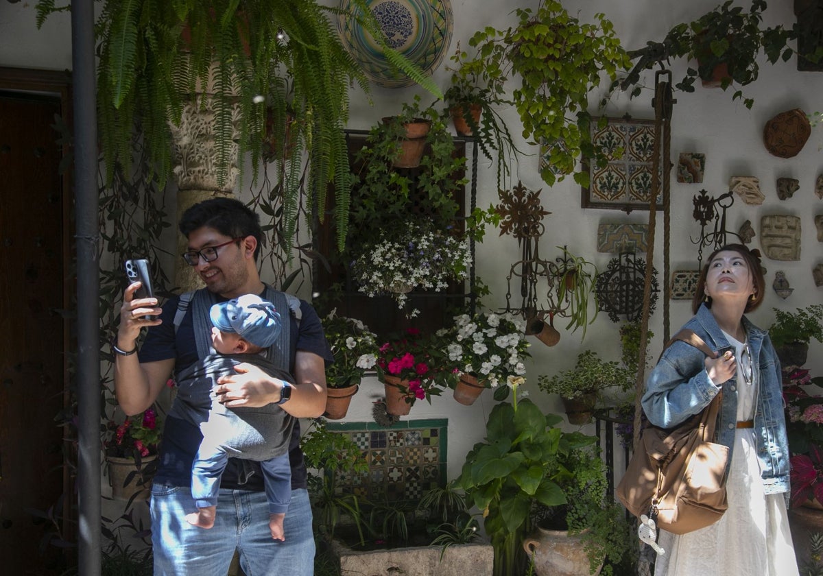 Visitantes en San Juan de Palomares, 8