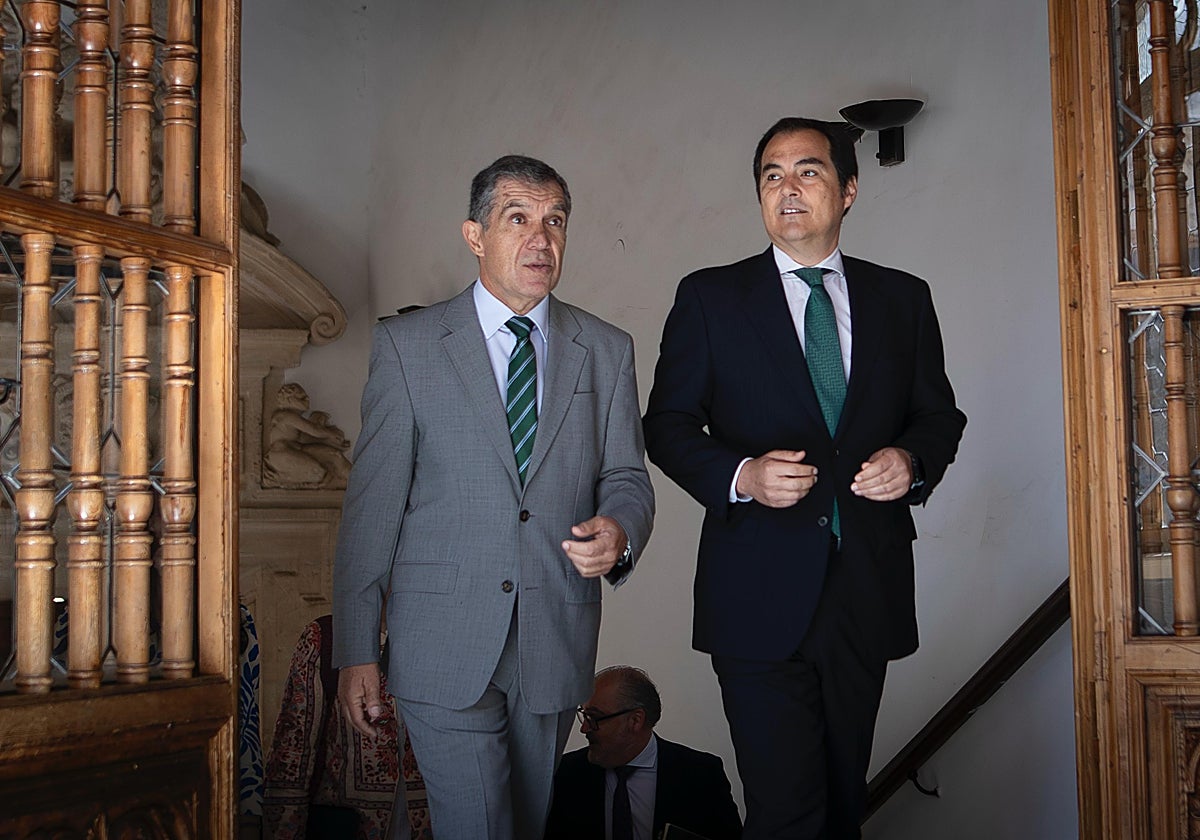 Lorenzo del Río (izquierda) y José Antonio Nieto, tras su encuentro en Granada